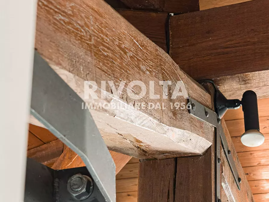 Immagine 36 di Villa in vendita  in san martino della quercia snc a Sutri