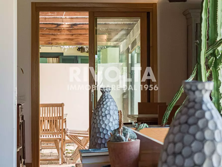 Immagine 38 di Villa in vendita  in san martino della quercia snc a Sutri