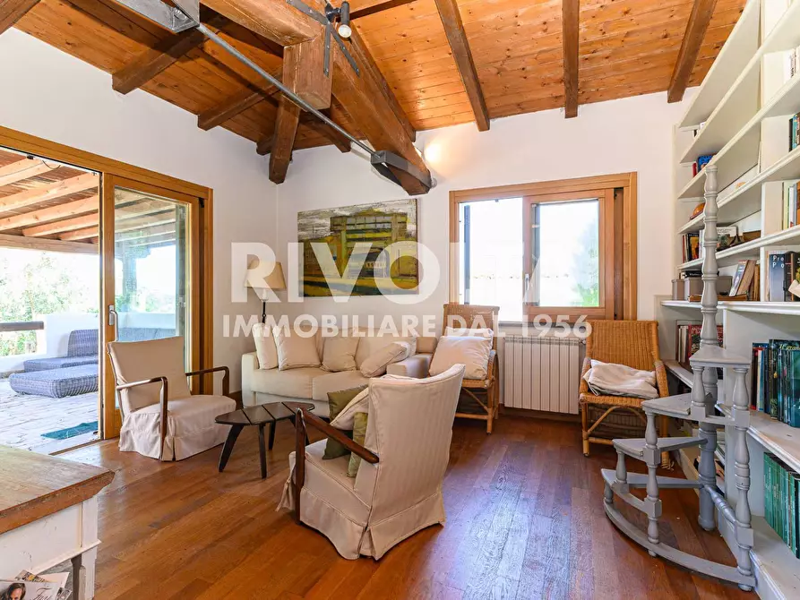 Immagine 24 di Villa in vendita  in san martino della quercia snc a Sutri