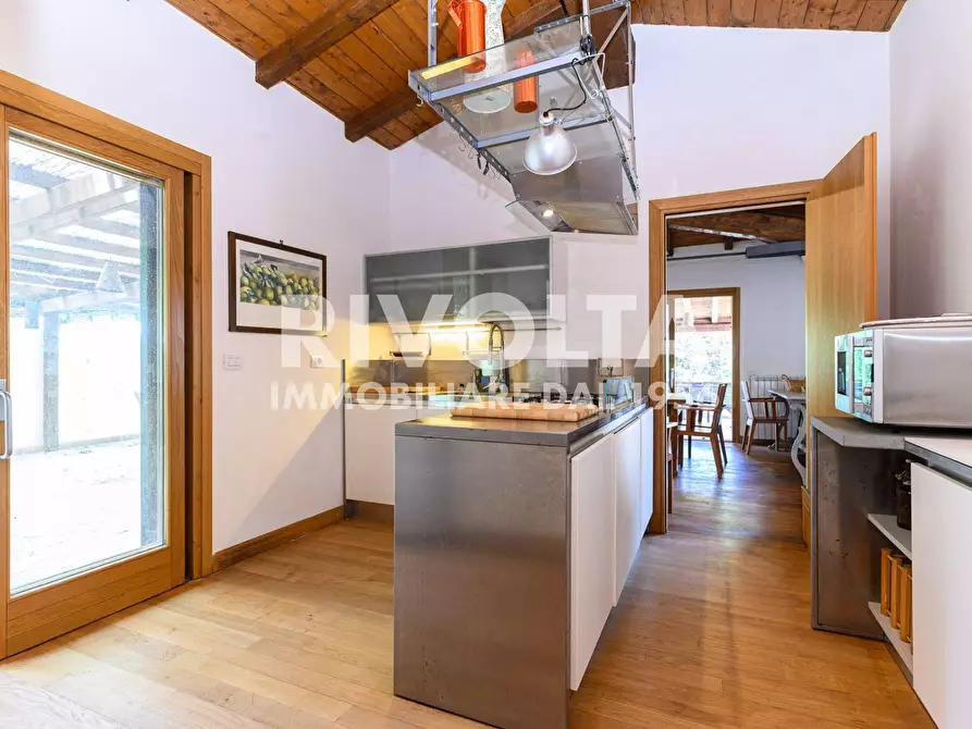 Immagine 53 di Villa in vendita  in san martino della quercia snc a Sutri