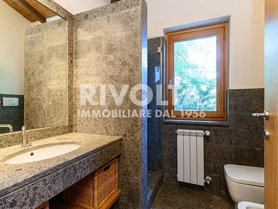 Immagine 40 di Villa in vendita  in san martino della quercia snc a Sutri