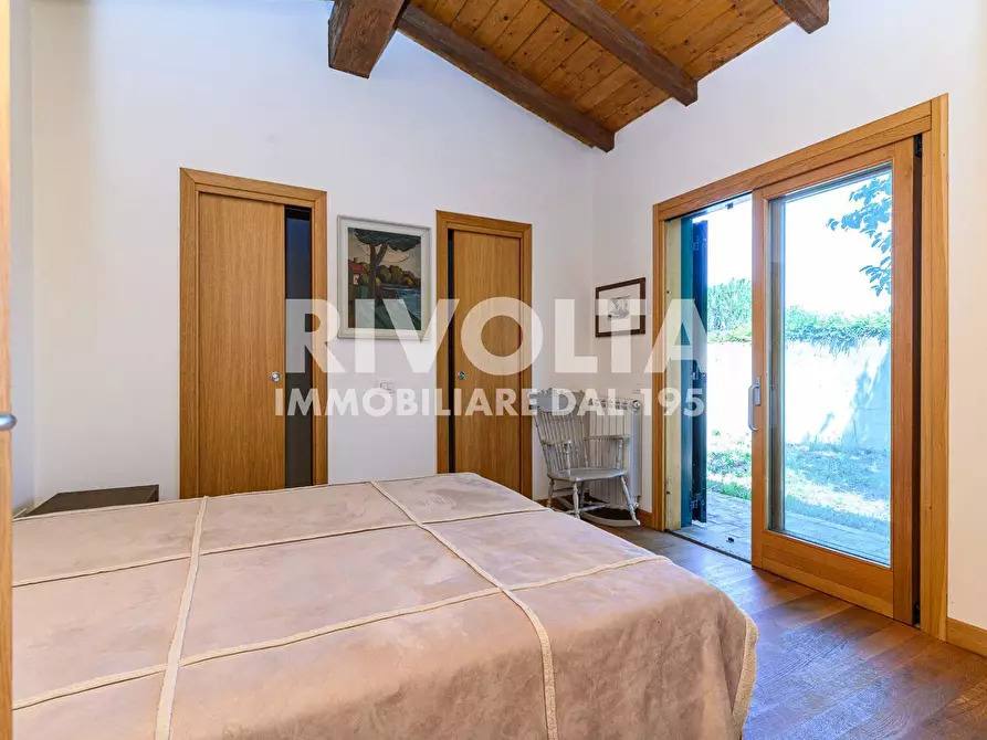 Immagine 56 di Villa in vendita  in san martino della quercia snc a Sutri