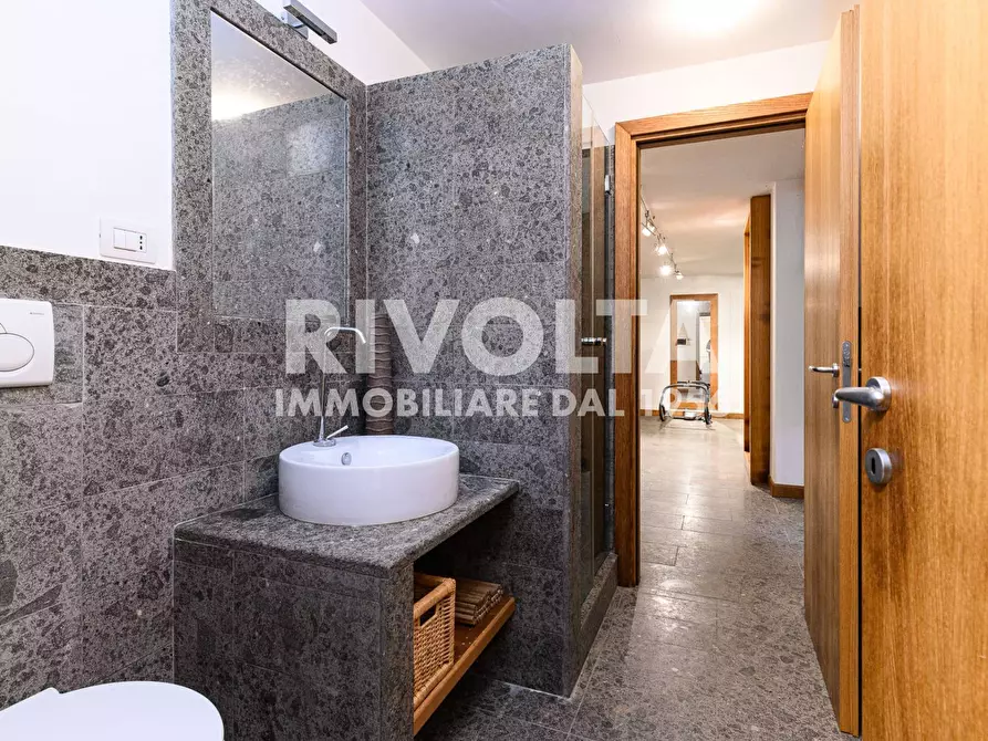 Immagine 64 di Villa in vendita  in san martino della quercia snc a Sutri