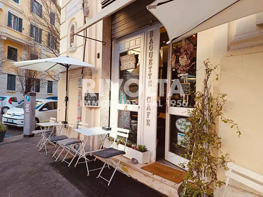 Immagine 12 di Attività commerciale in vendita  in Viale Giuseppe Mazzini a Roma
