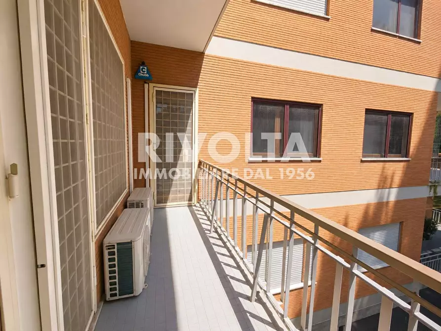 Immagine 10 di Appartamento in vendita  in Via Della Camilluccia a Roma