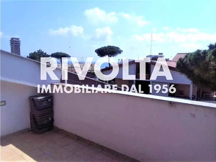 Immagine 9 di Attico in vendita  in via dell'etruria a Santa Marinella