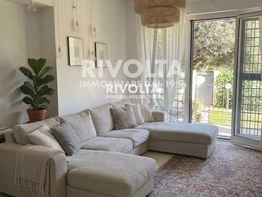 Immagine 10 di Villa in vendita  in Via Varazze a Fiumicino