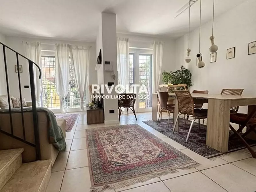 Immagine 17 di Villa in vendita  in Via Varazze a Fiumicino