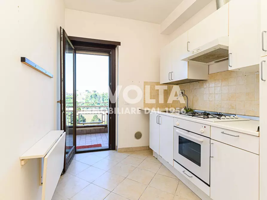 Immagine 26 di Appartamento in vendita  in Via Piadena a Roma