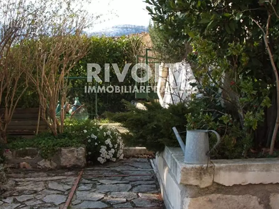 Immagine 9 di Villa in vendita  in Via del Municipio a Navelli