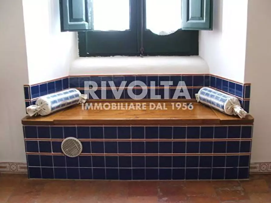 Immagine 28 di Villa in vendita  in Via del Municipio a Navelli