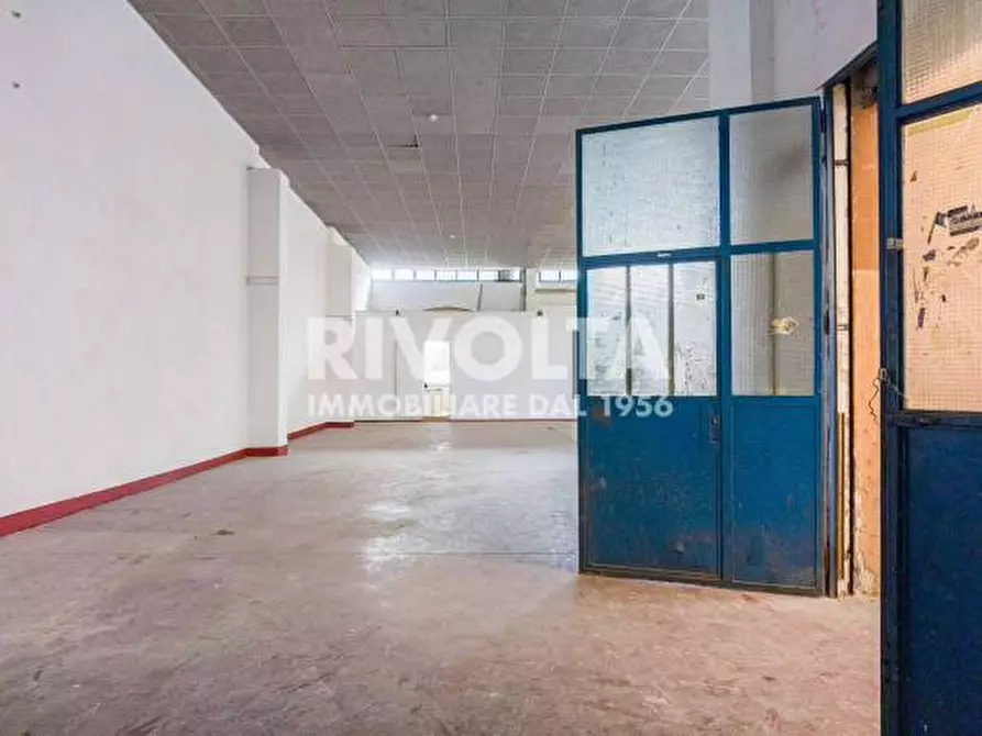 Immagine 20 di Capannone industriale in affitto  in Via di Torre Spaccata a Roma