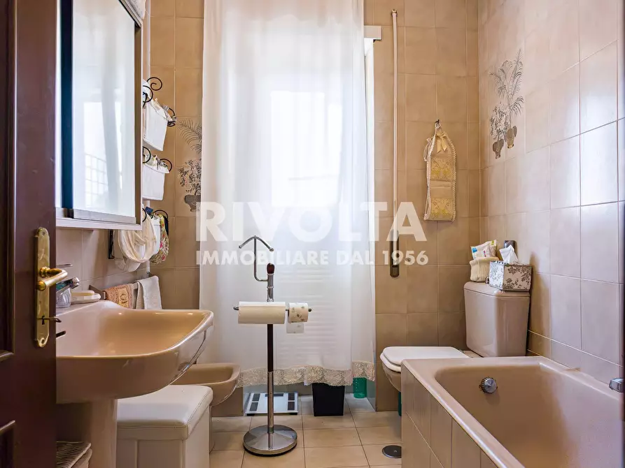 Immagine 19 di Appartamento in vendita  in Via Cassia a Roma