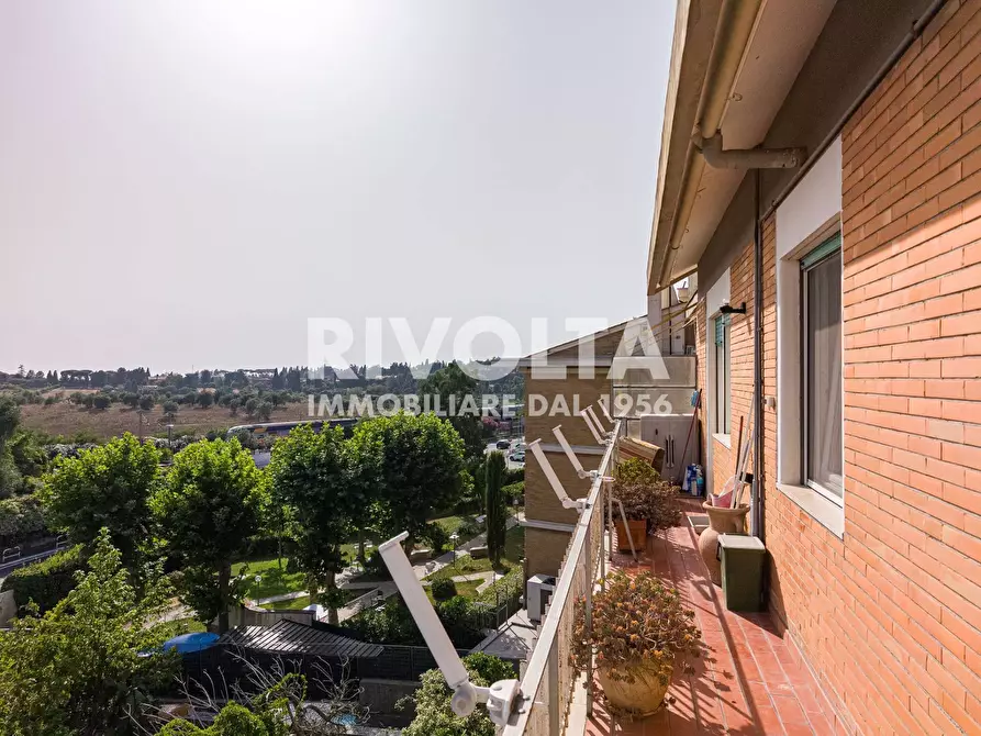Immagine 42 di Appartamento in vendita  in Via Cassia a Roma