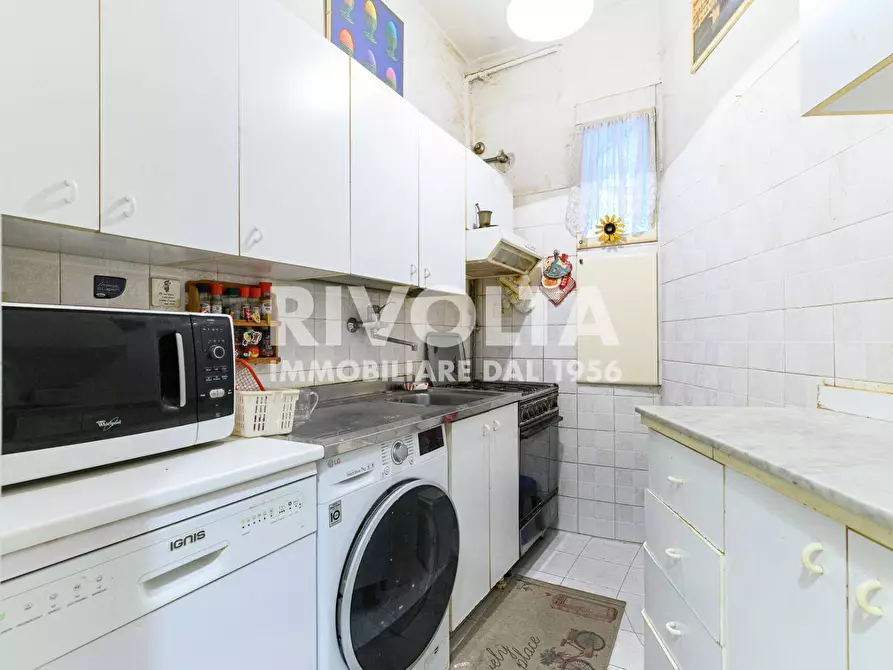 Immagine 6 di Appartamento in affitto  in Via Nemorense a Roma