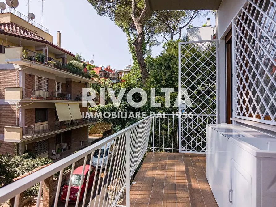 Immagine 51 di Appartamento in vendita  in Via Campo Catino a Roma