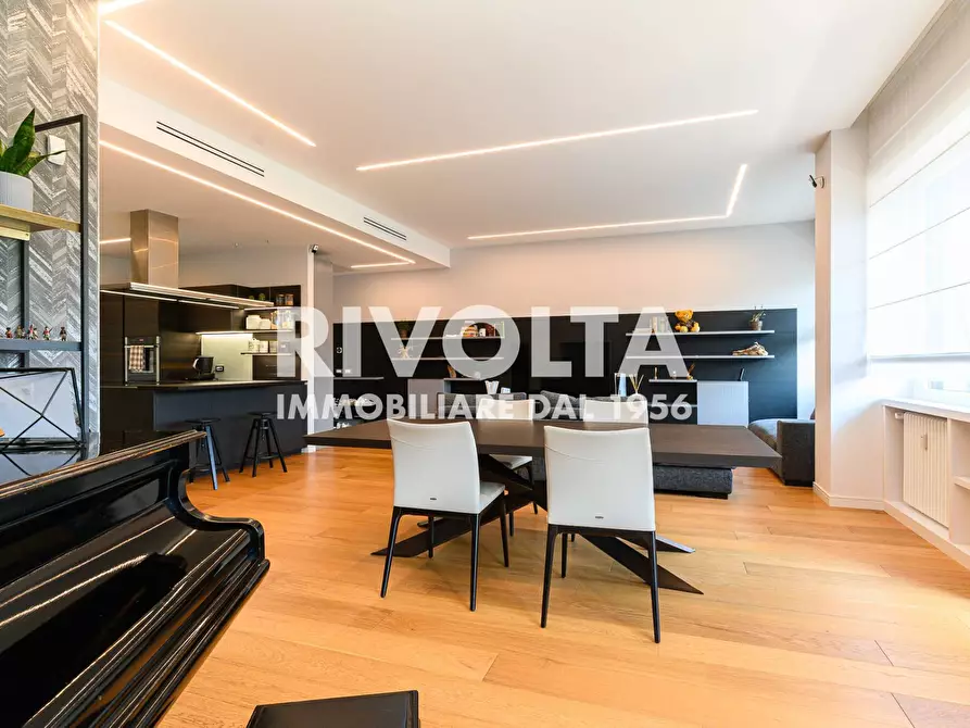 Immagine 1 di Appartamento in vendita  in Via Campo Catino a Roma