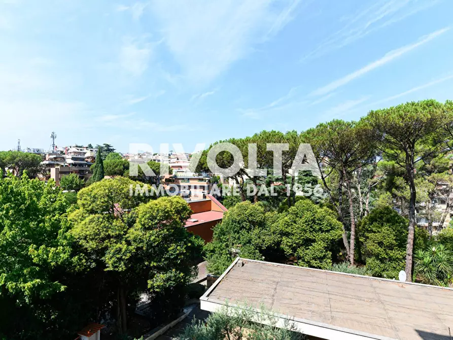 Immagine 7 di Appartamento in affitto  in Via Stresa a Roma