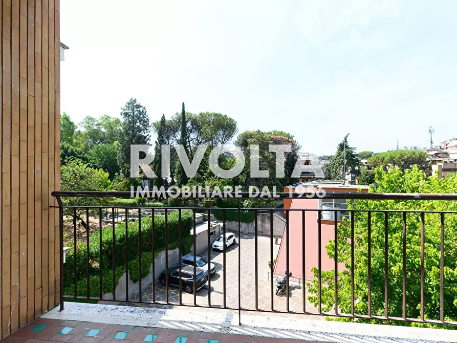 Immagine 21 di Appartamento in affitto  in Via Stresa a Roma