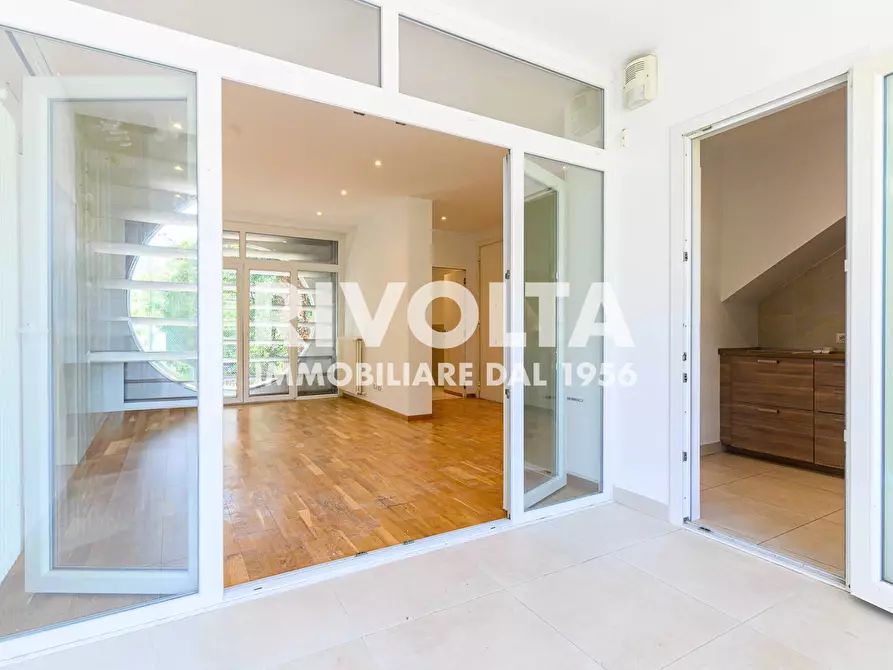 Immagine 10 di Appartamento in affitto  in Via Stresa a Roma