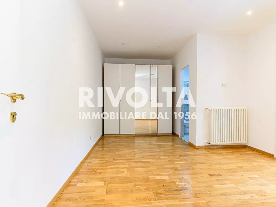 Immagine 15 di Appartamento in affitto  in Via Stresa a Roma