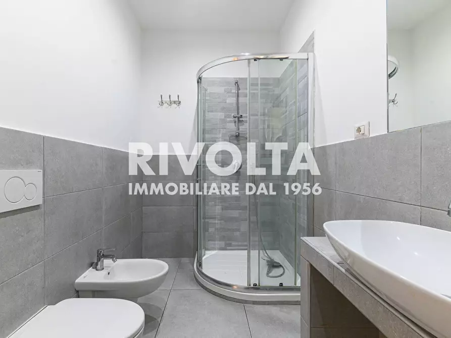 Immagine 19 di Appartamento in affitto  in Via Stresa a Roma
