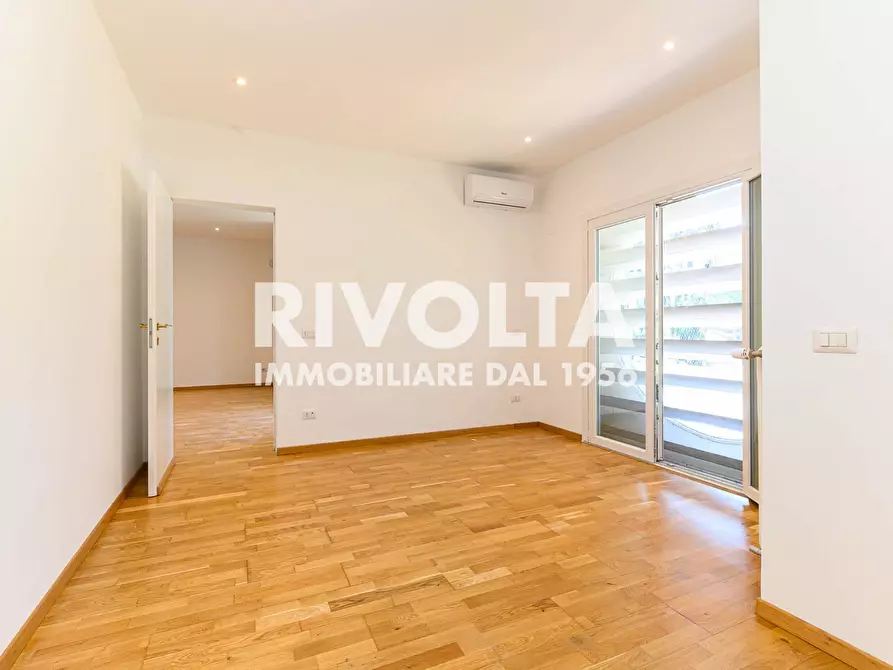 Immagine 26 di Appartamento in affitto  in Via Stresa a Roma