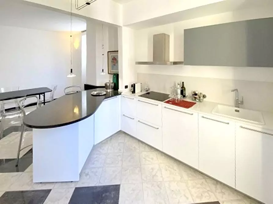 Immagine 8 di Appartamento in vendita  in Via Assereto a Savona