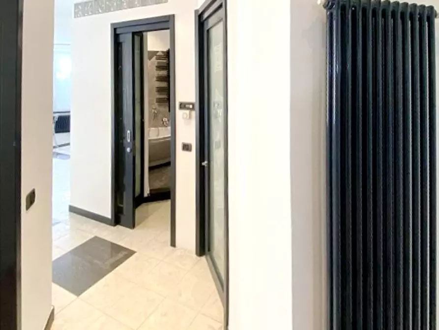 Immagine 11 di Appartamento in vendita  in Via Assereto a Savona