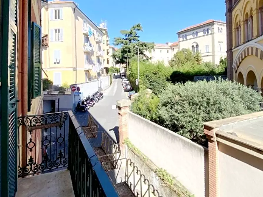 Immagine 25 di Appartamento in vendita  in Via Assereto a Savona