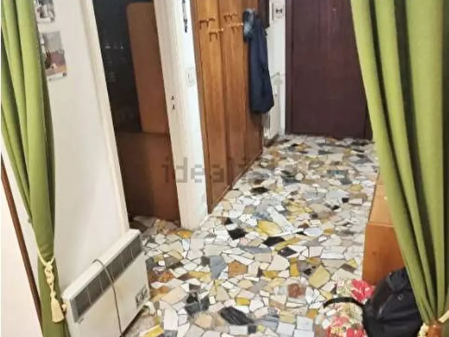 Immagine 7 di Appartamento in vendita  in Via Genova a Savona