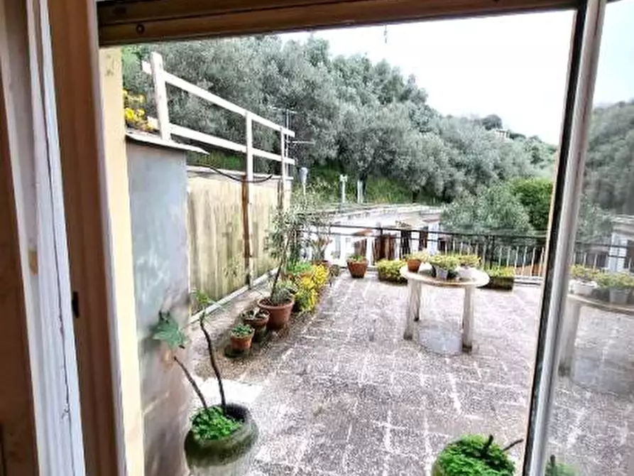 Immagine 13 di Appartamento in vendita  in Via Genova a Savona