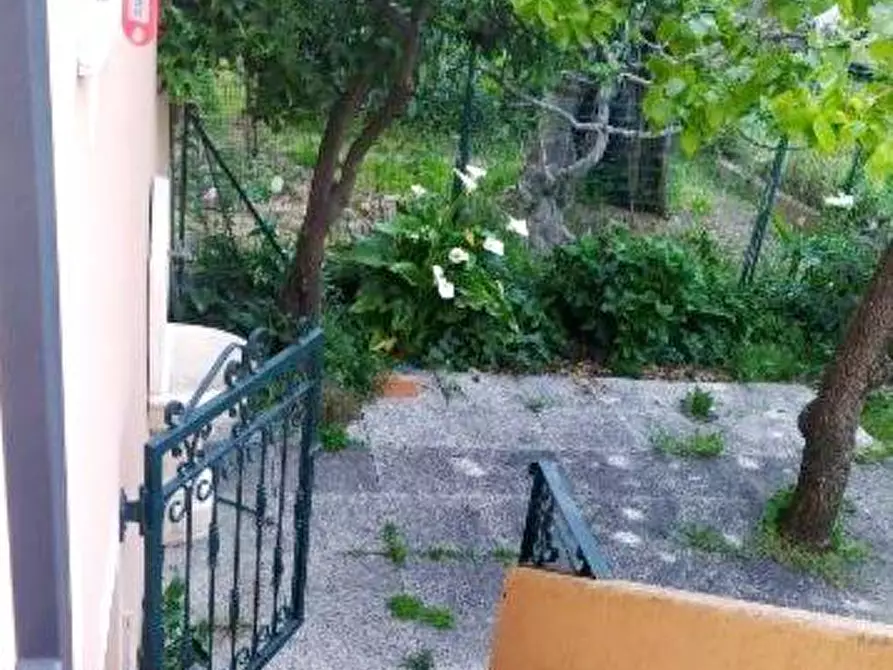 Immagine 11 di Appartamento in vendita  in Via dei Siccardi a Albisola Superiore