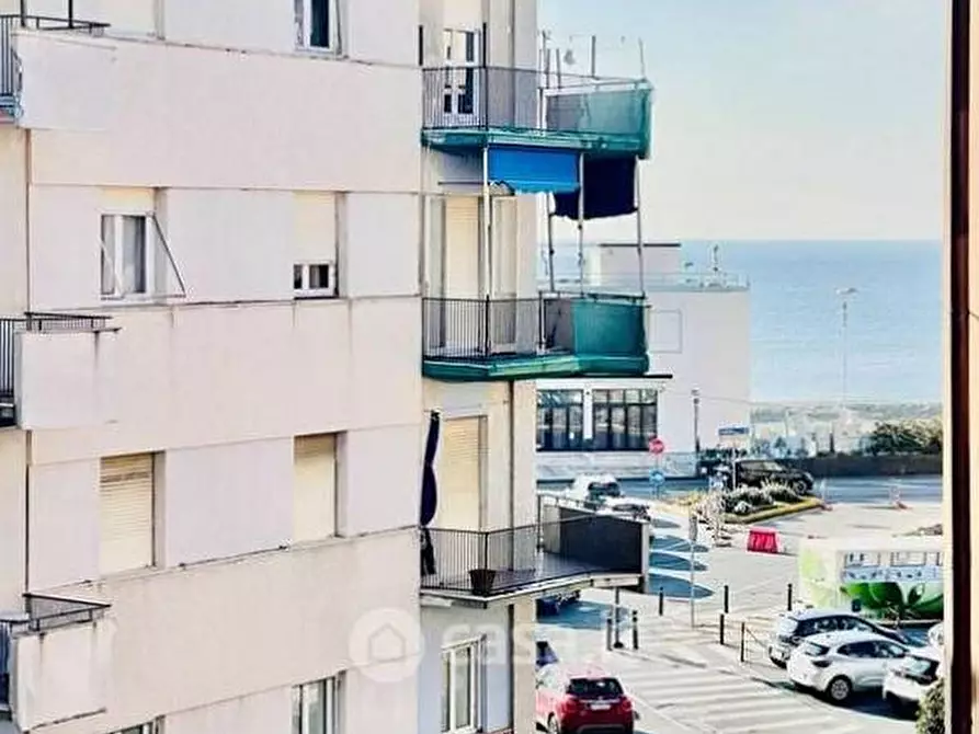 Immagine 11 di Appartamento in vendita  in Viale Perata a Albissola Marina