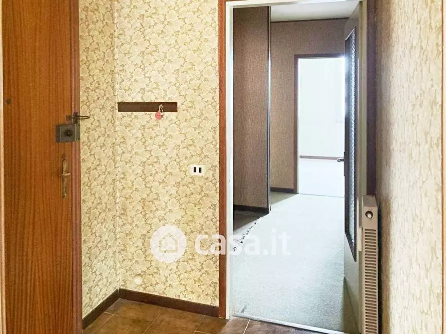 Immagine 2 di Appartamento in vendita  in Via Romagnoli a Savona