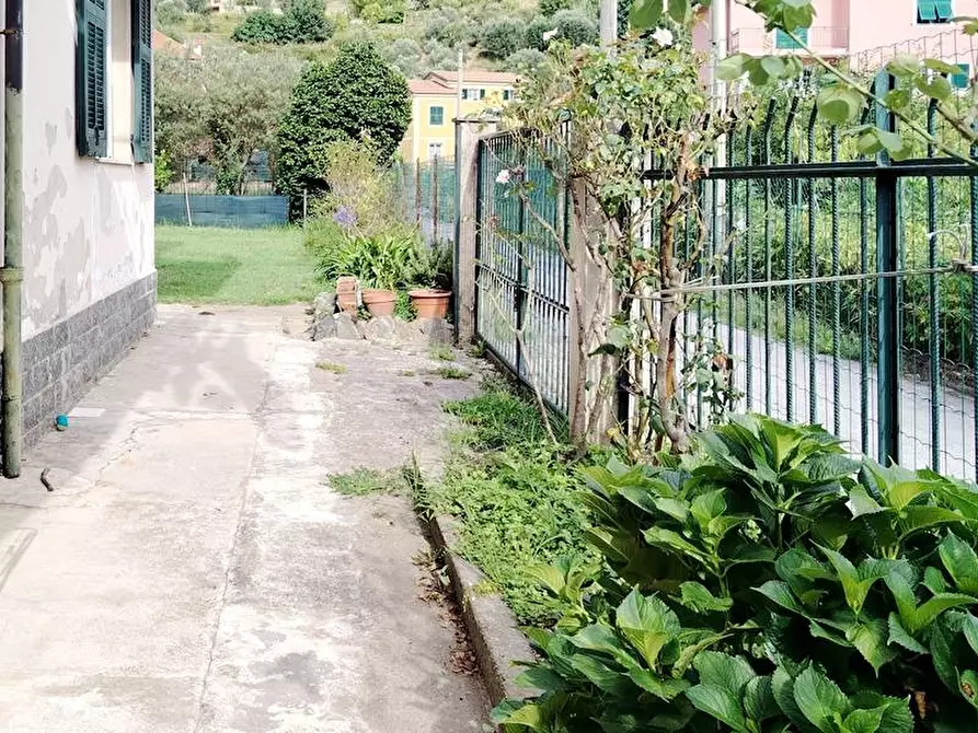 Immagine 7 di Villa in vendita  in Via dei Carabigi 18a a Albisola Superiore