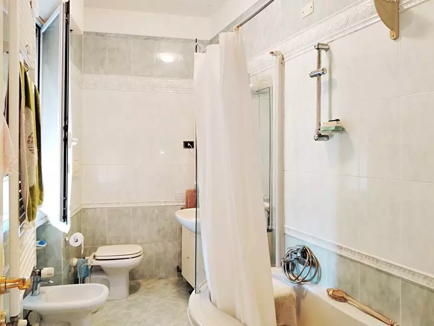 Immagine 11 di Appartamento in vendita  in Via Sisto IV a Albisola Superiore