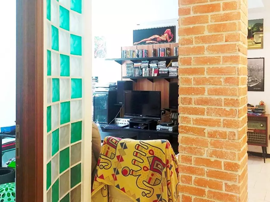 Immagine 3 di Appartamento in vendita  in Via Scotto a Savona