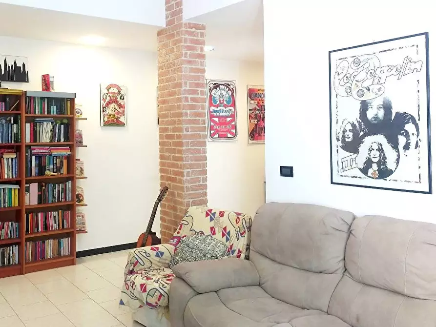 Immagine 1 di Appartamento in vendita  in Via Scotto a Savona