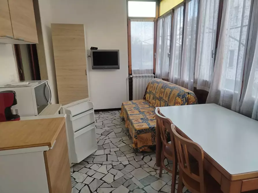 Immagine 1 di Appartamento in affitto  in Via delle Industrie a Albissola Marina