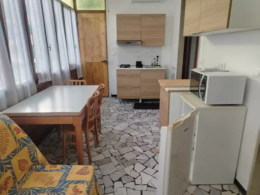 Immagine 3 di Appartamento in affitto  in Via delle Industrie a Albissola Marina