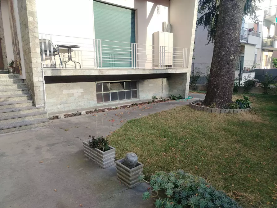 Immagine 11 di Appartamento in affitto  in Via delle Industrie a Albissola Marina