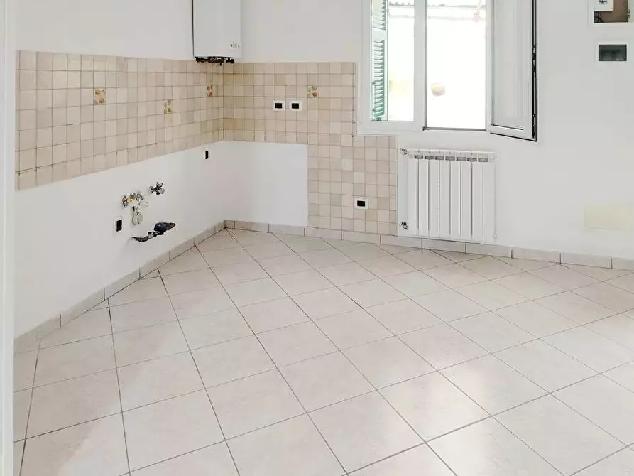 Immagine 13 di Villa in vendita  in Via dei Partigiani a Albisola Superiore