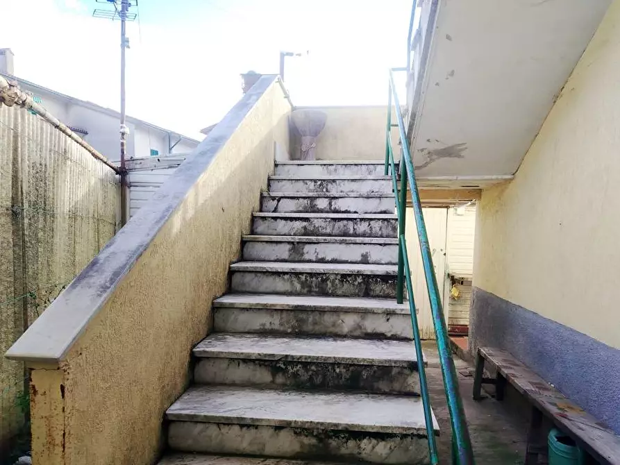 Immagine 21 di Villa in vendita  in Via dei Partigiani a Albisola Superiore