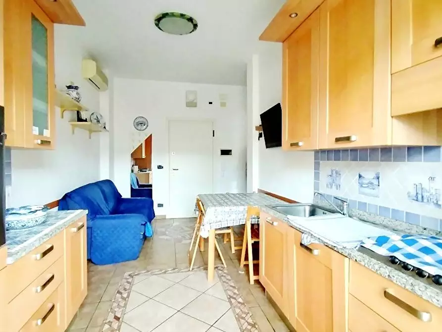 Immagine 9 di Appartamento in vendita  in Via de Rege a Albisola Superiore