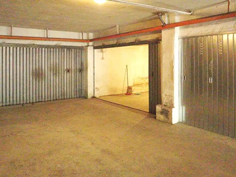 Immagine 5 di Box auto in vendita  in Via V. Veneto a Albisola Superiore