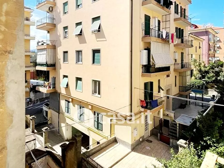 Immagine 1 di Appartamento in vendita  in Via dei Gara a Savona