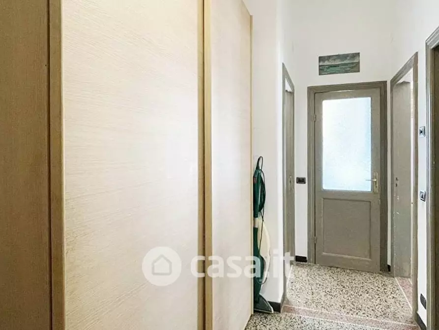 Immagine 8 di Appartamento in vendita  in Via dei Gara a Savona