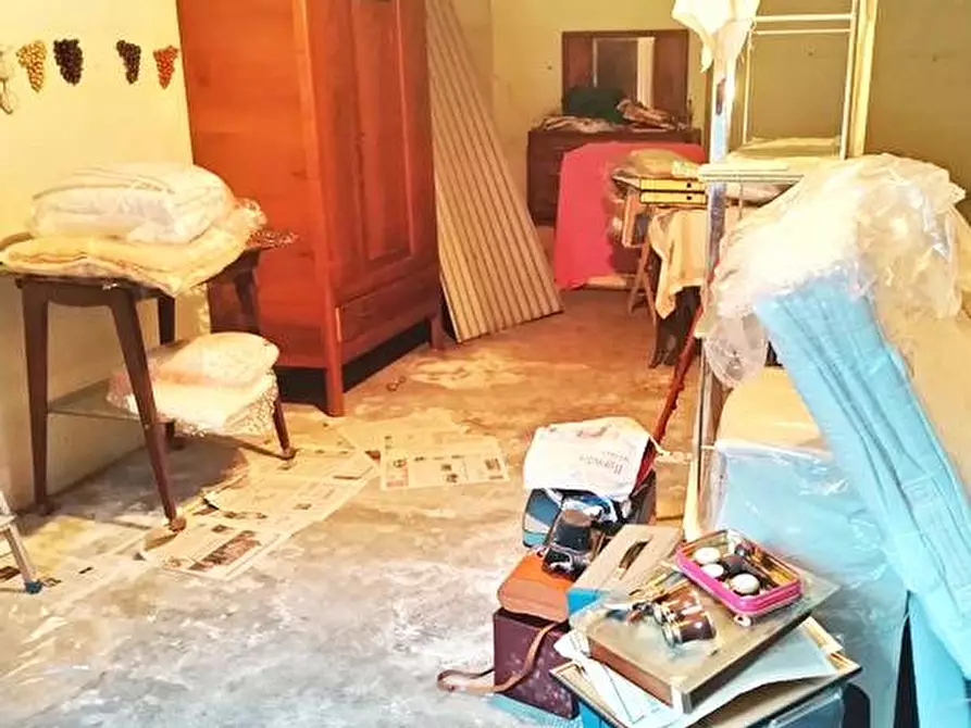 Immagine 7 di Box auto in vendita  a Albisola Superiore
