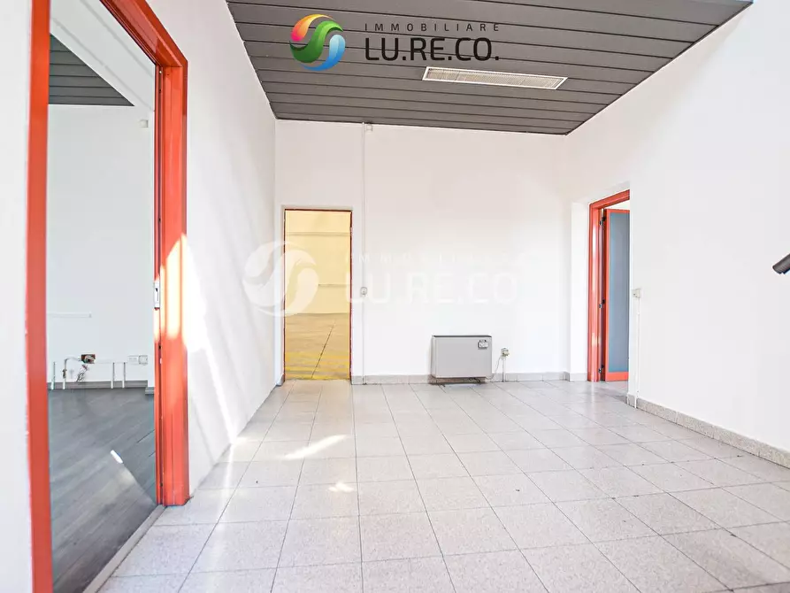 Immagine 5 di Capannone industriale in vendita  in Via Dei Tigli a Biassono